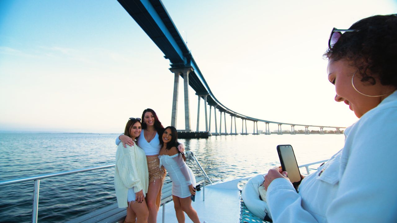 san-diego-bachelorette-selfie-on-catamaran